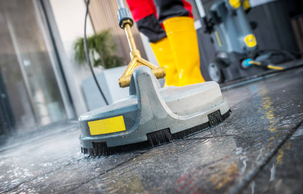 Garage Pressure Washing in Jefferson City, MO